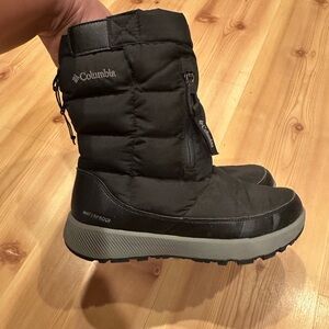 Columbia Boots Woman’s Size 7
